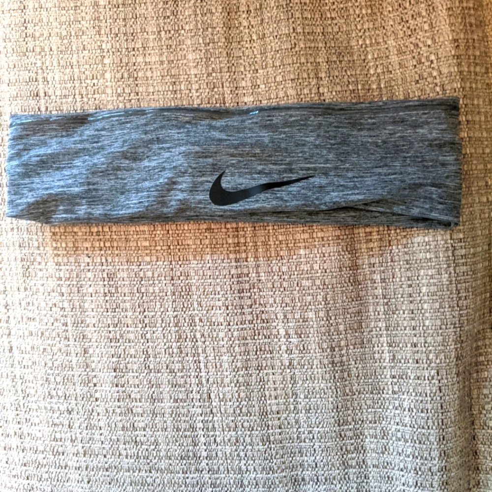 Nike women's headband gray